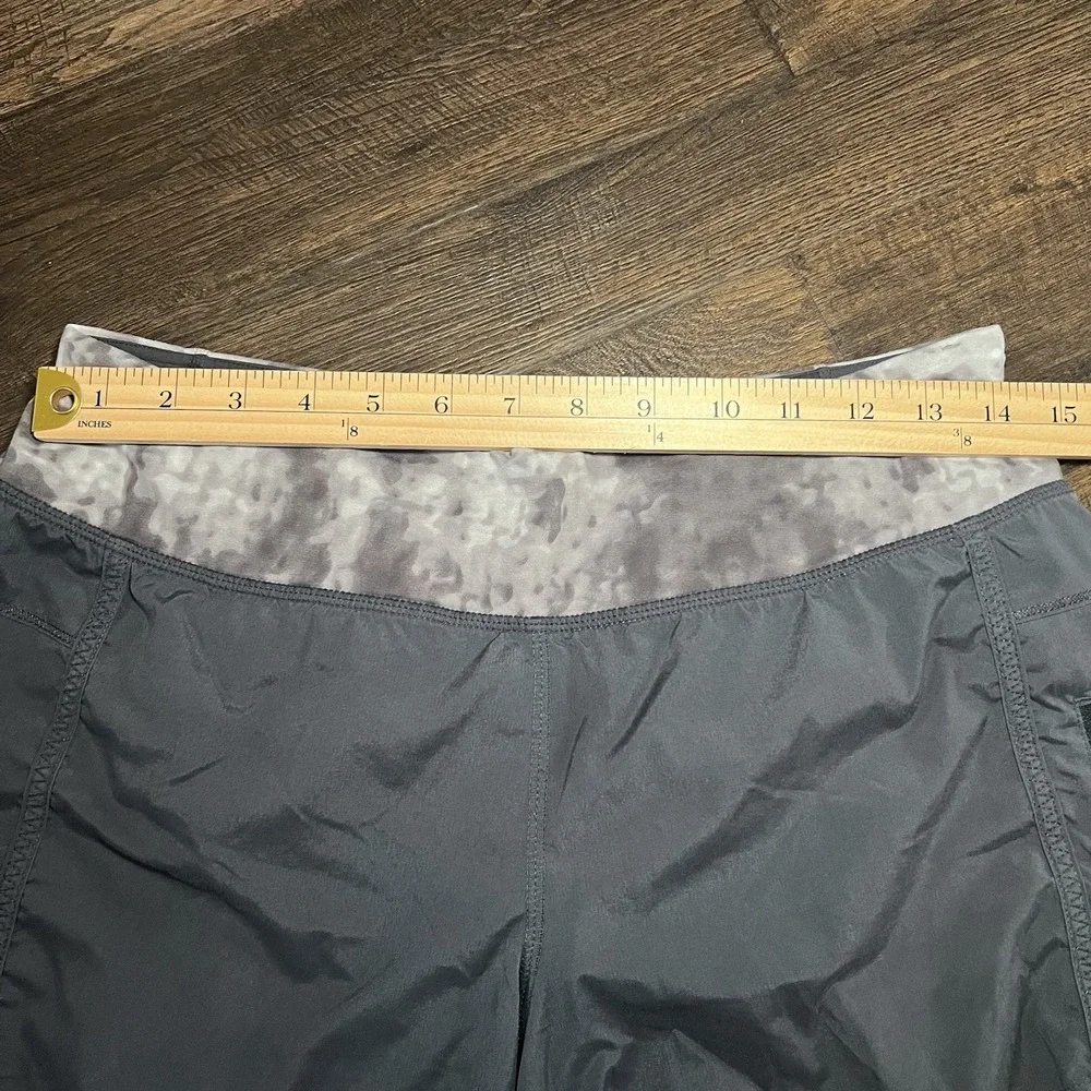 Lululemon Womens Size 6 Athletica Running Shorts Brief Liner Gray - Picture 7 of 11